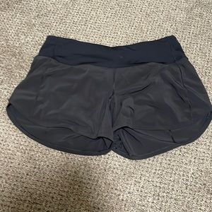 Lululemon Speed Up Mid-Rise Lined Short 4” size 8